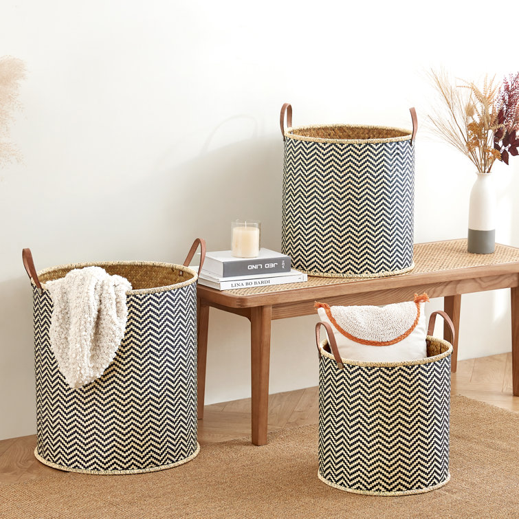 Basket for discount blankets with lid